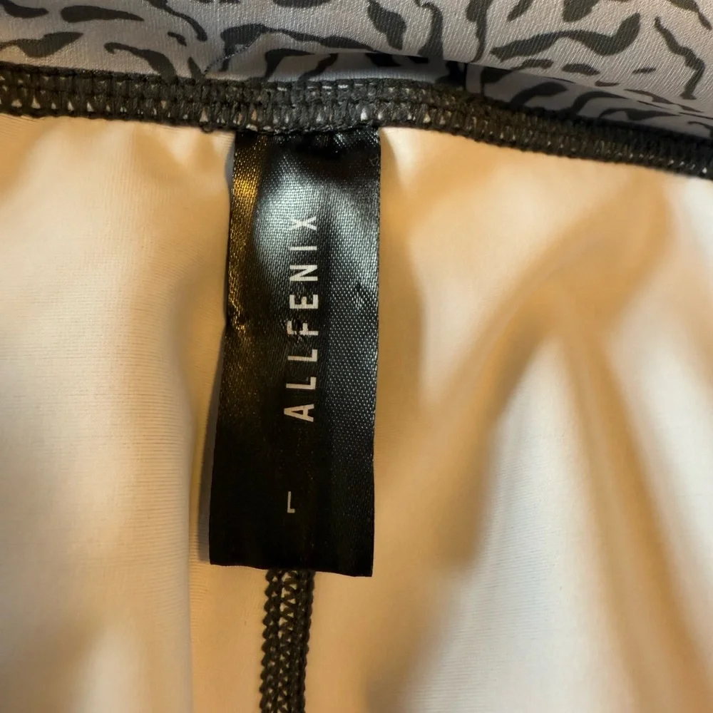 Allfenix Leggings High Rise Moisture Wicking Powder Cheetah 25
